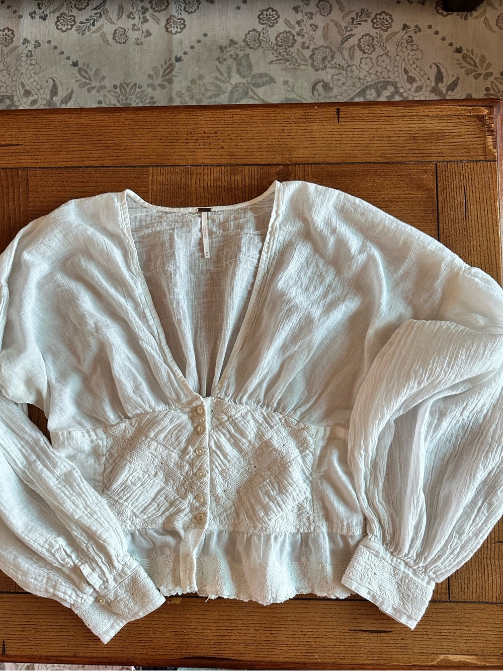 Free People White V-Neck Buttoned Peasant Blouse